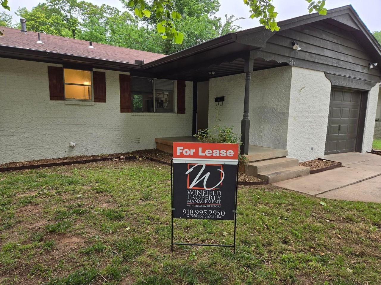 814 S Mcfarland St - Photo 2 of 20