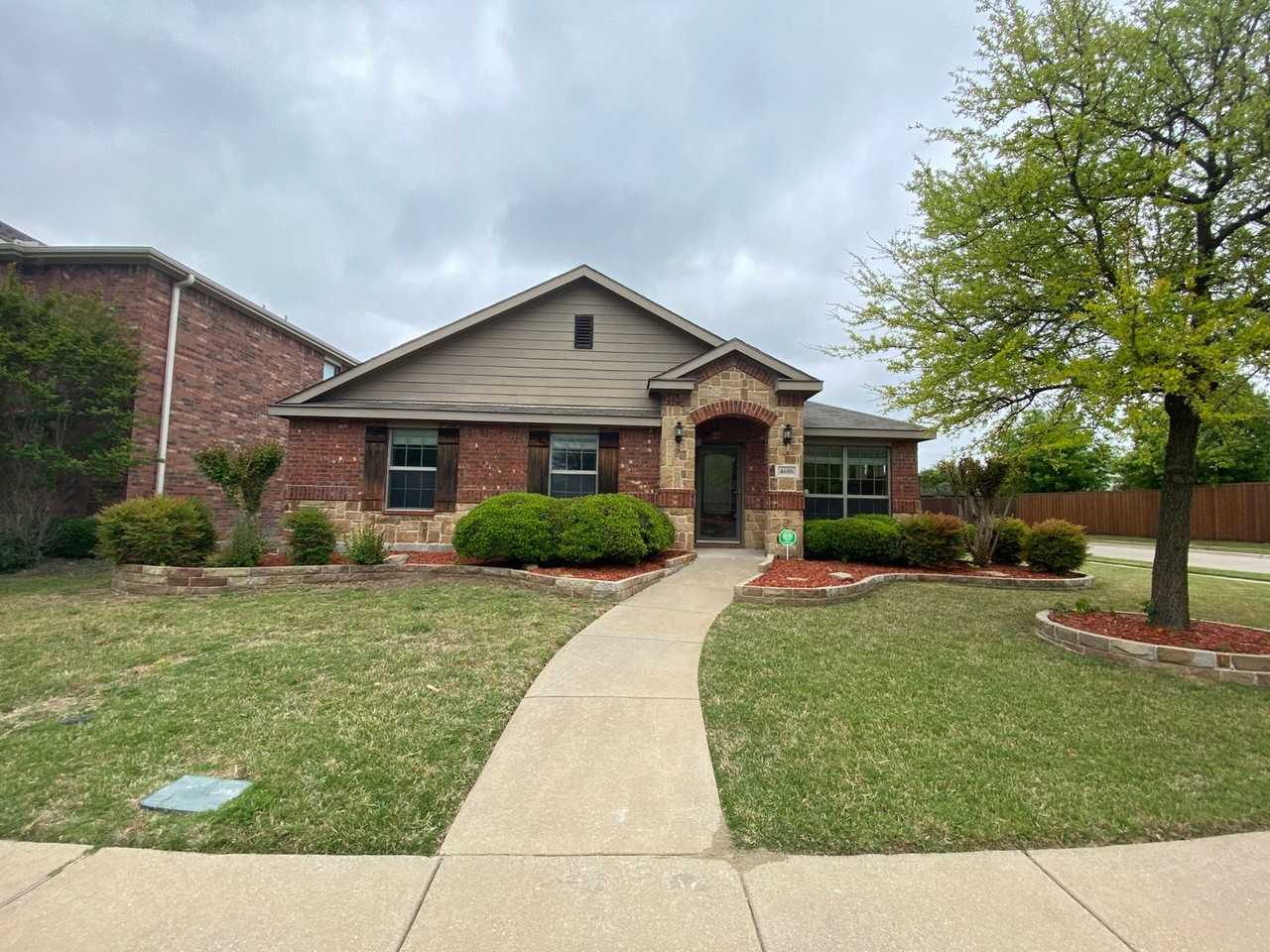 4600 Evanshire Way - Photo 2 of 18