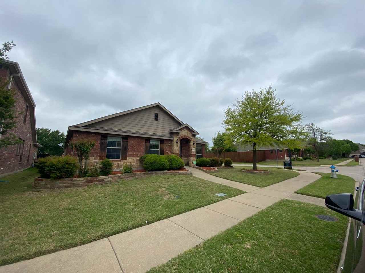 4600 Evanshire Way - Photo 3 of 18