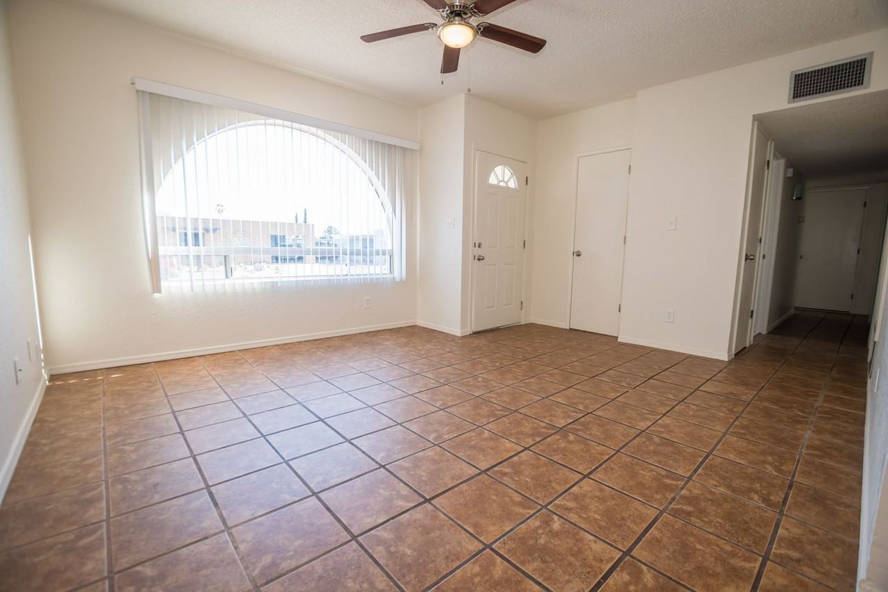 100 Terra Dr - Photo 5 of 33
