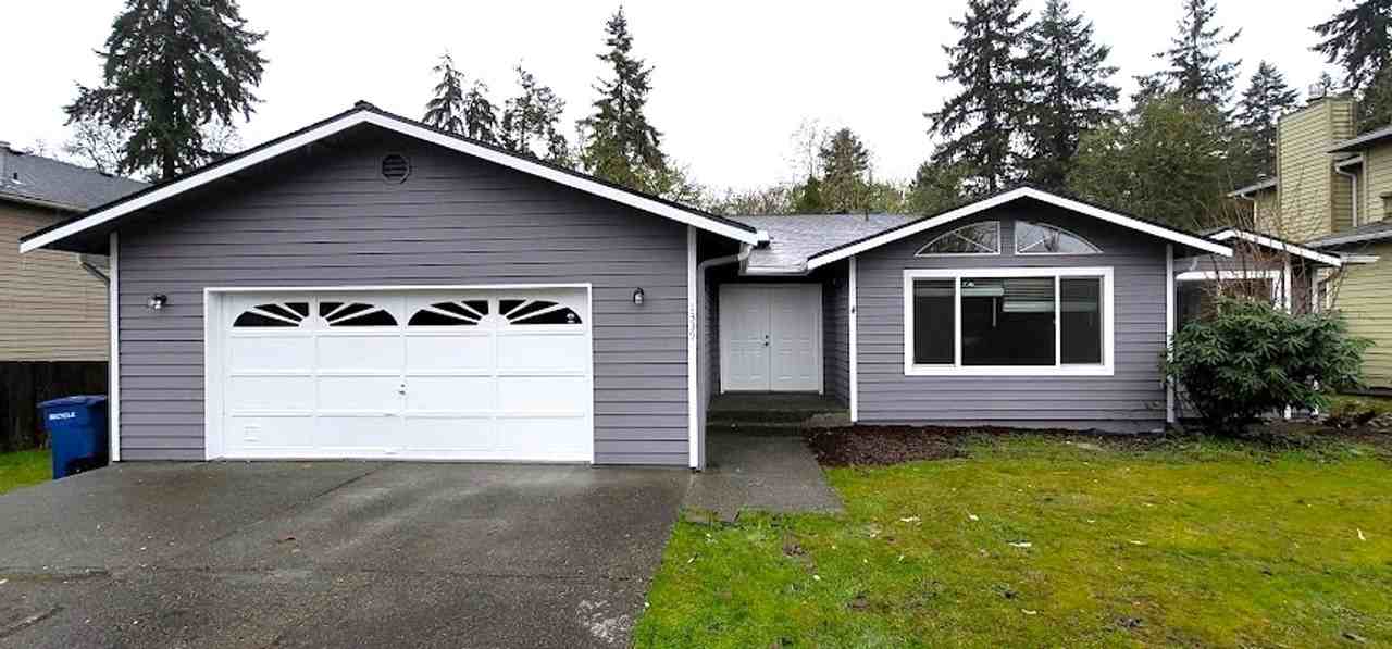 1339 S 251st Pl - Photo 3 of 21