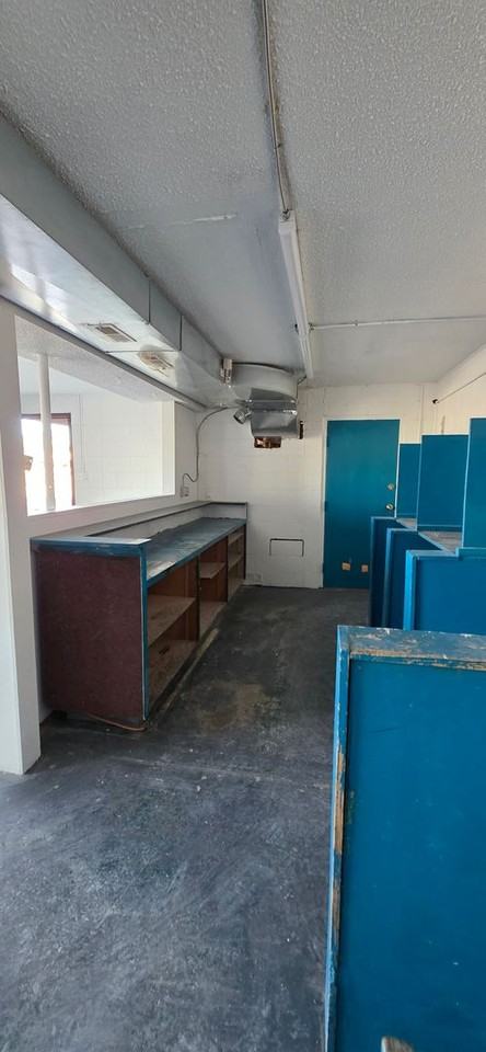 4901 Ridge Road - Photo 4 of 12