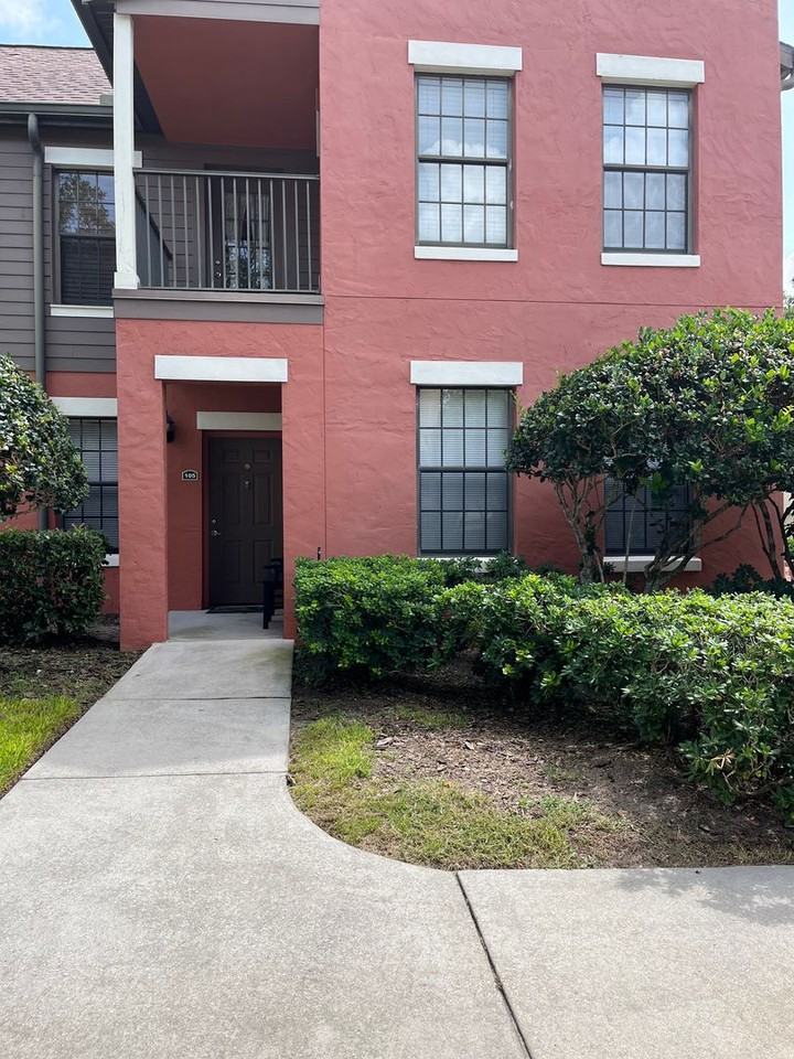 1001 Via Capri Ln - Photo 6 of 18