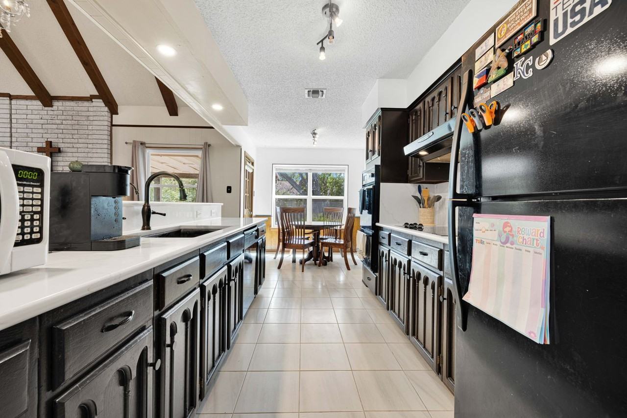 4514 Briar Frst - Photo 6 of 28