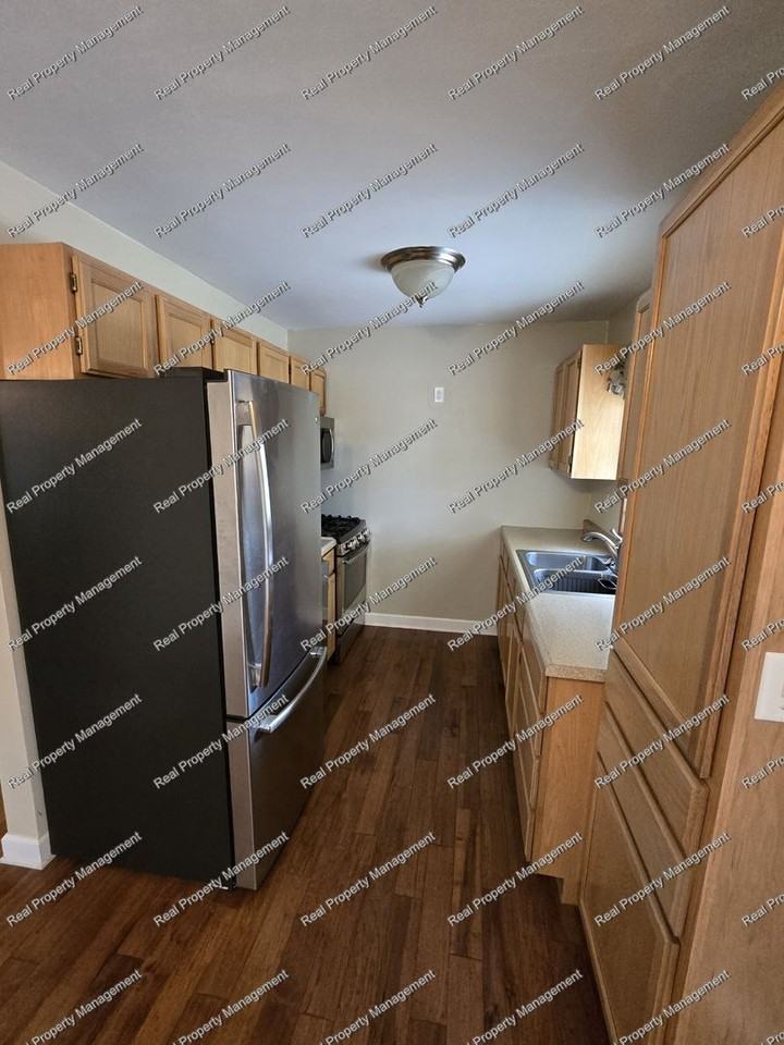 445 Cheyenne Dr - Photo 5 of 17