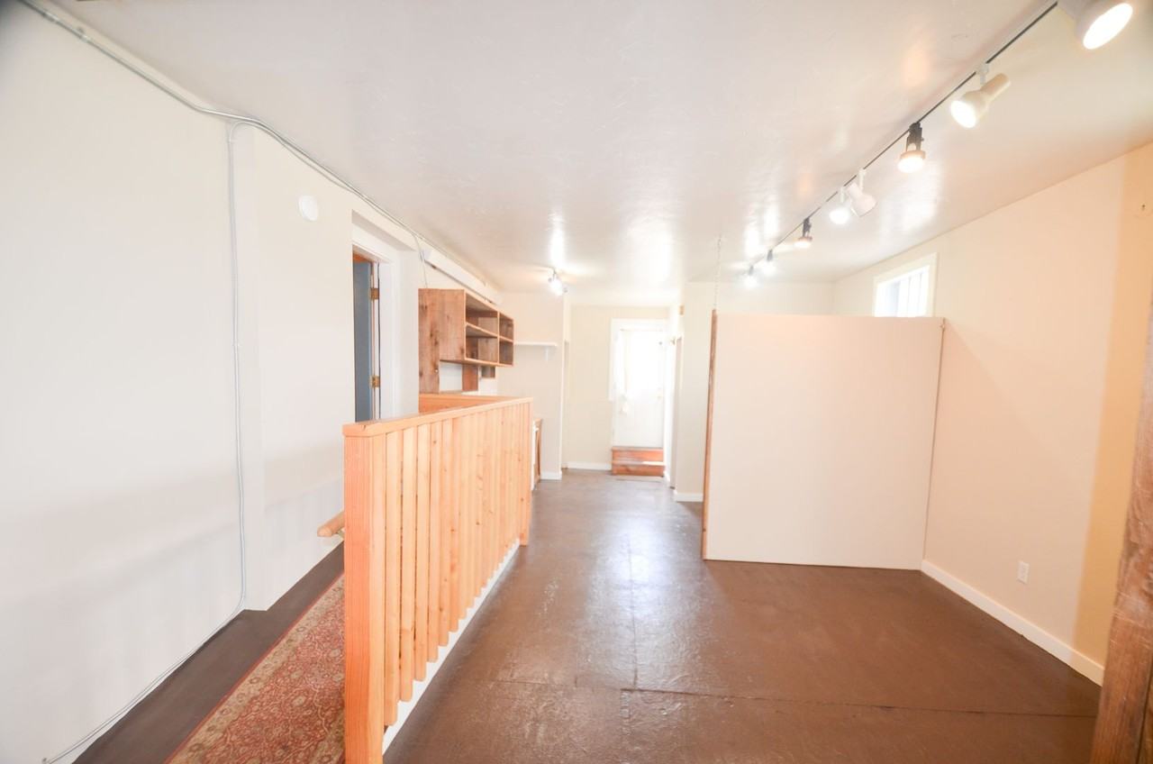 21 N Main St - Photo 6 of 16