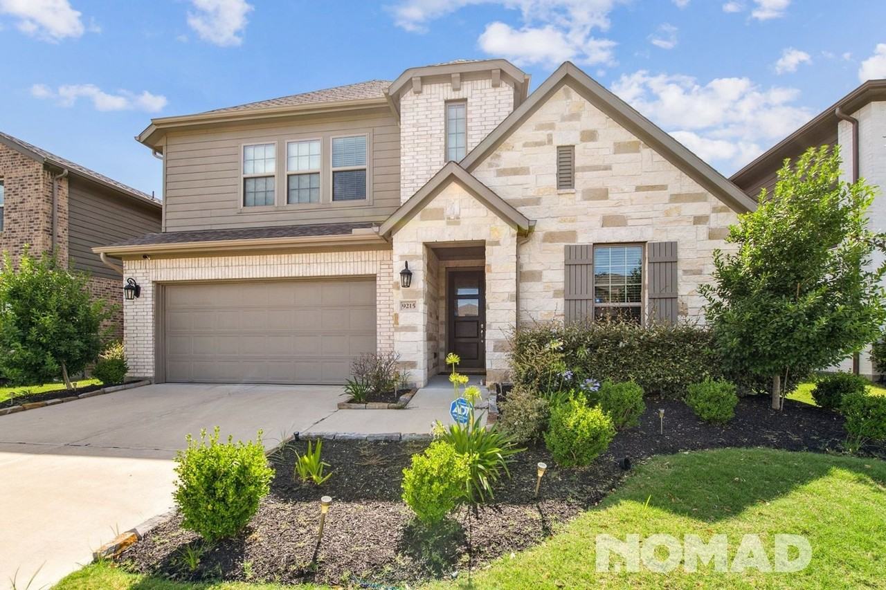 9215 Lair Cove Dr - Photo 2 of 29