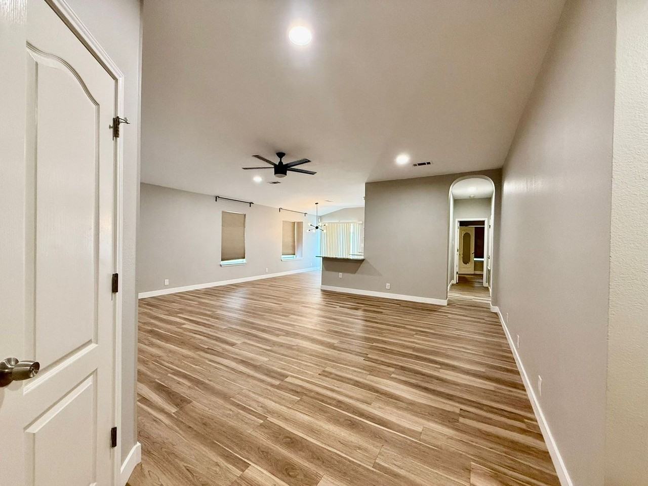 1031 Bobcat Crk - Photo 3 of 26