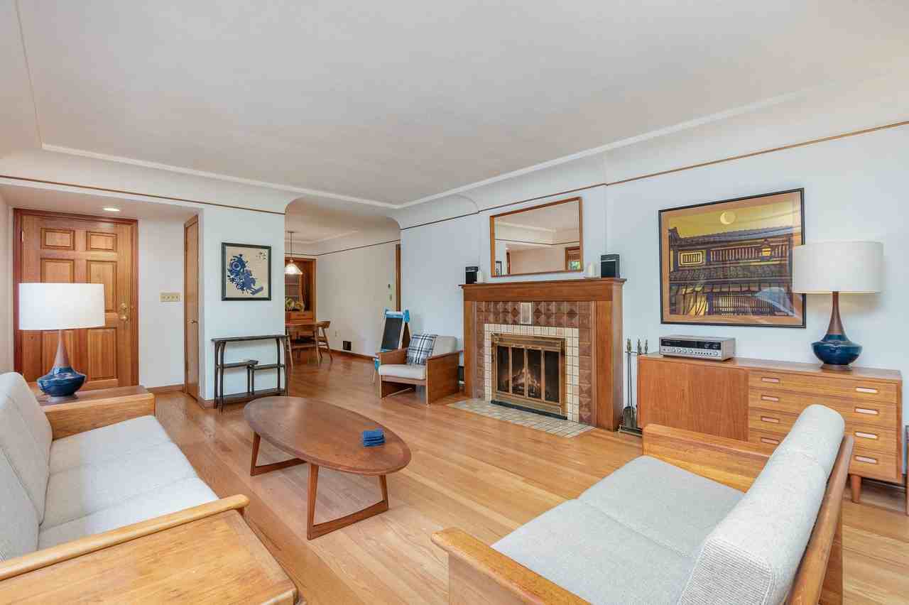 726 N 137th St - Photo 6 of 26