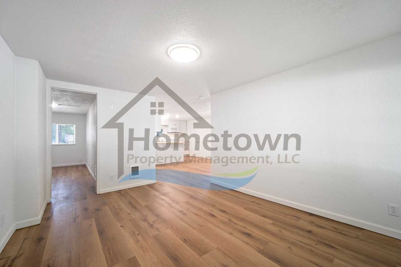 104 E 15th Ave - Photo 6 of 25