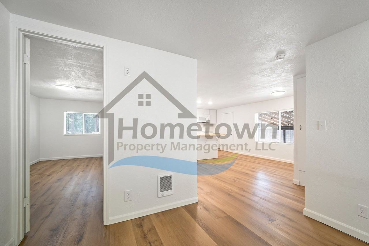 104 E 15th Ave - Photo 7 of 25