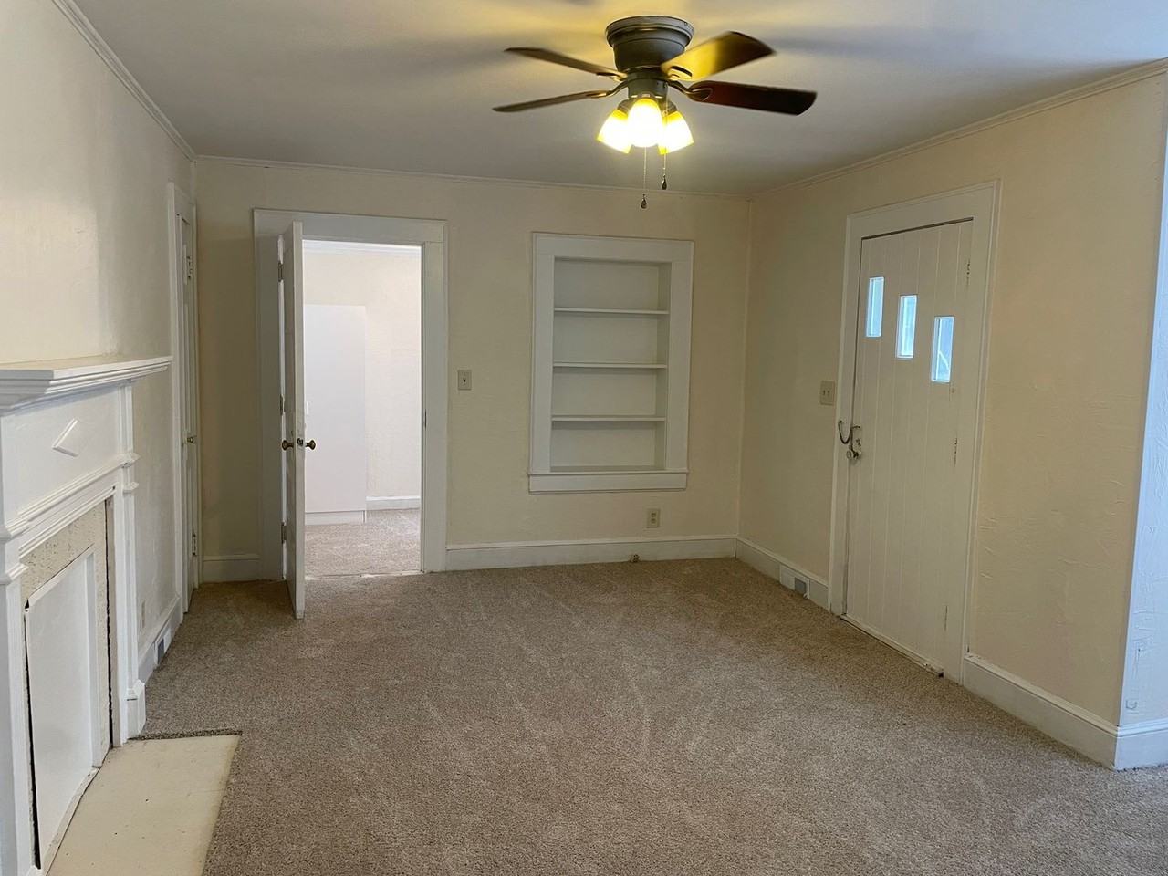 420 N Elm St - Photo 3 of 21