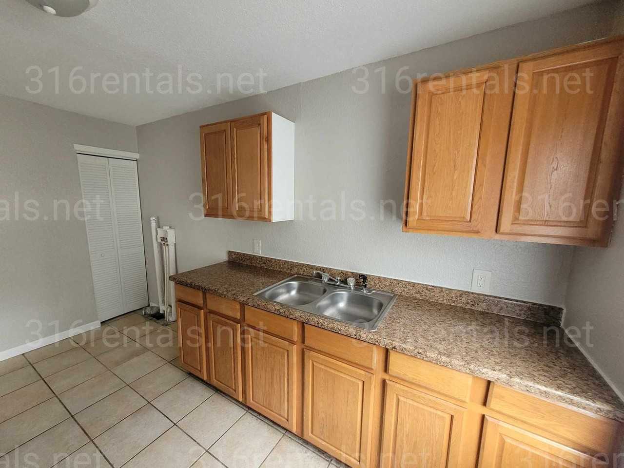 2007 N Estelle St - Photo 2 of 12