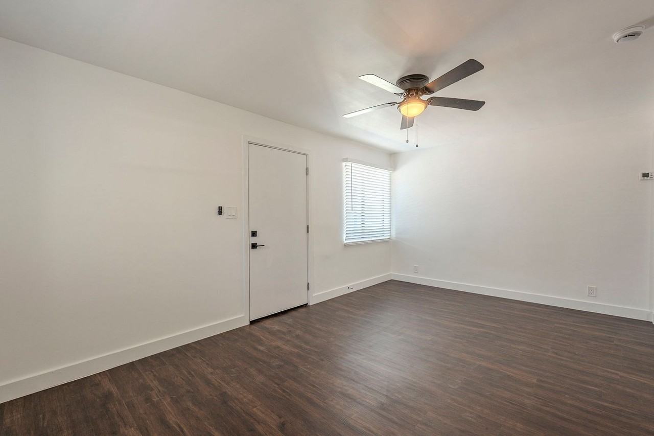 Fourth Avenue Lofts - Photo 4 of 19