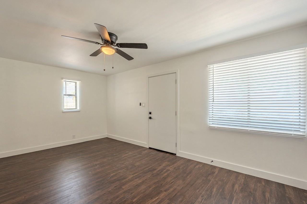 Fourth Avenue Lofts - Photo 7 of 19