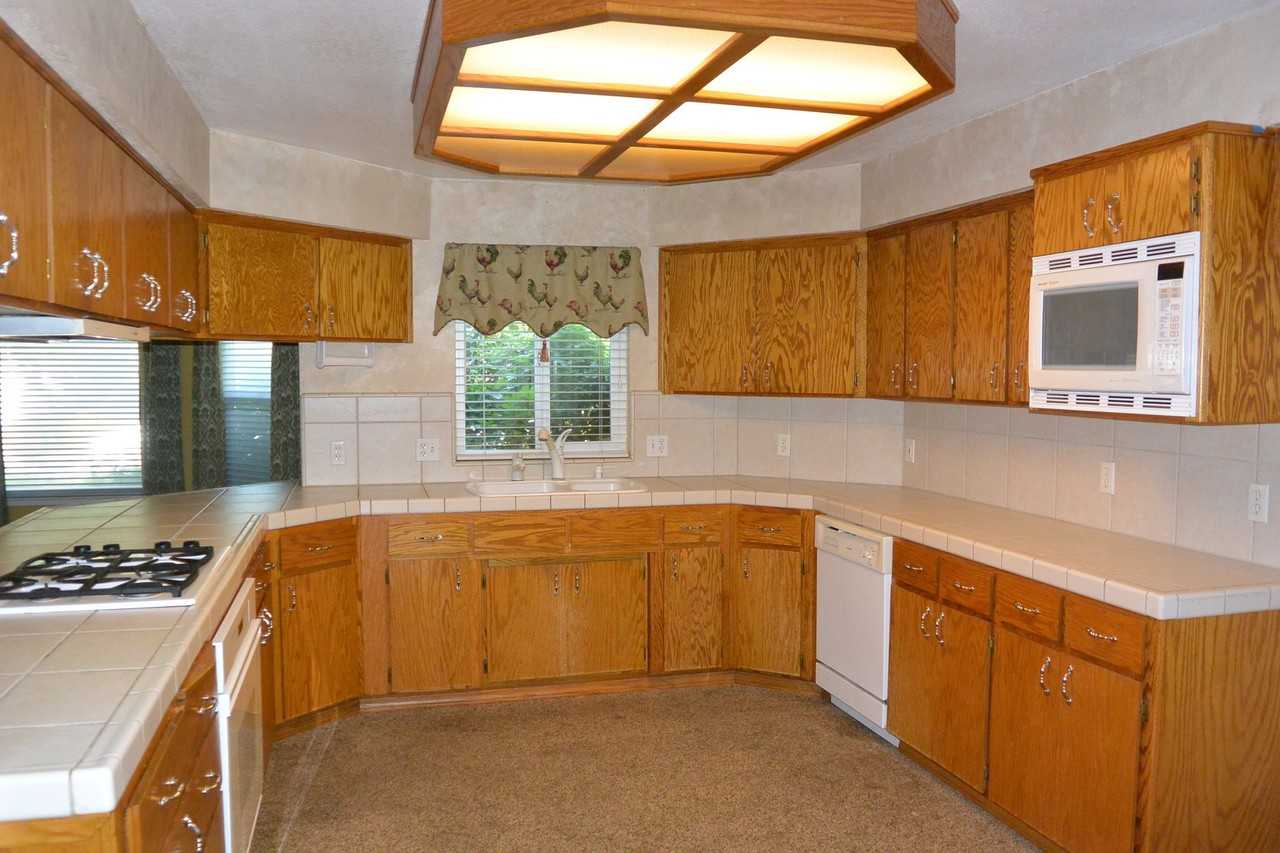 1936 S Teddy St - Photo 7 of 13
