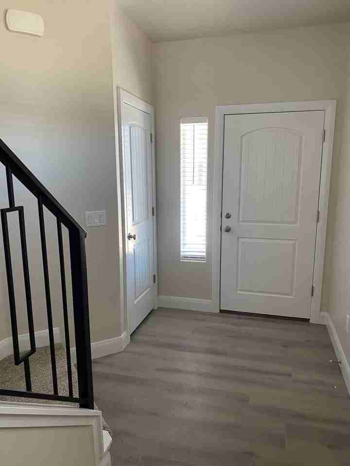 668 SG231 - 668 E Fiddlers Cove Dr #5 - Photo 2 of 17