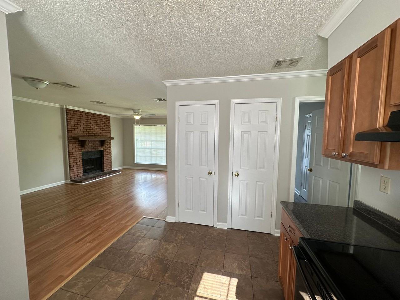2825 Shenandoah Dr - Photo 5 of 12