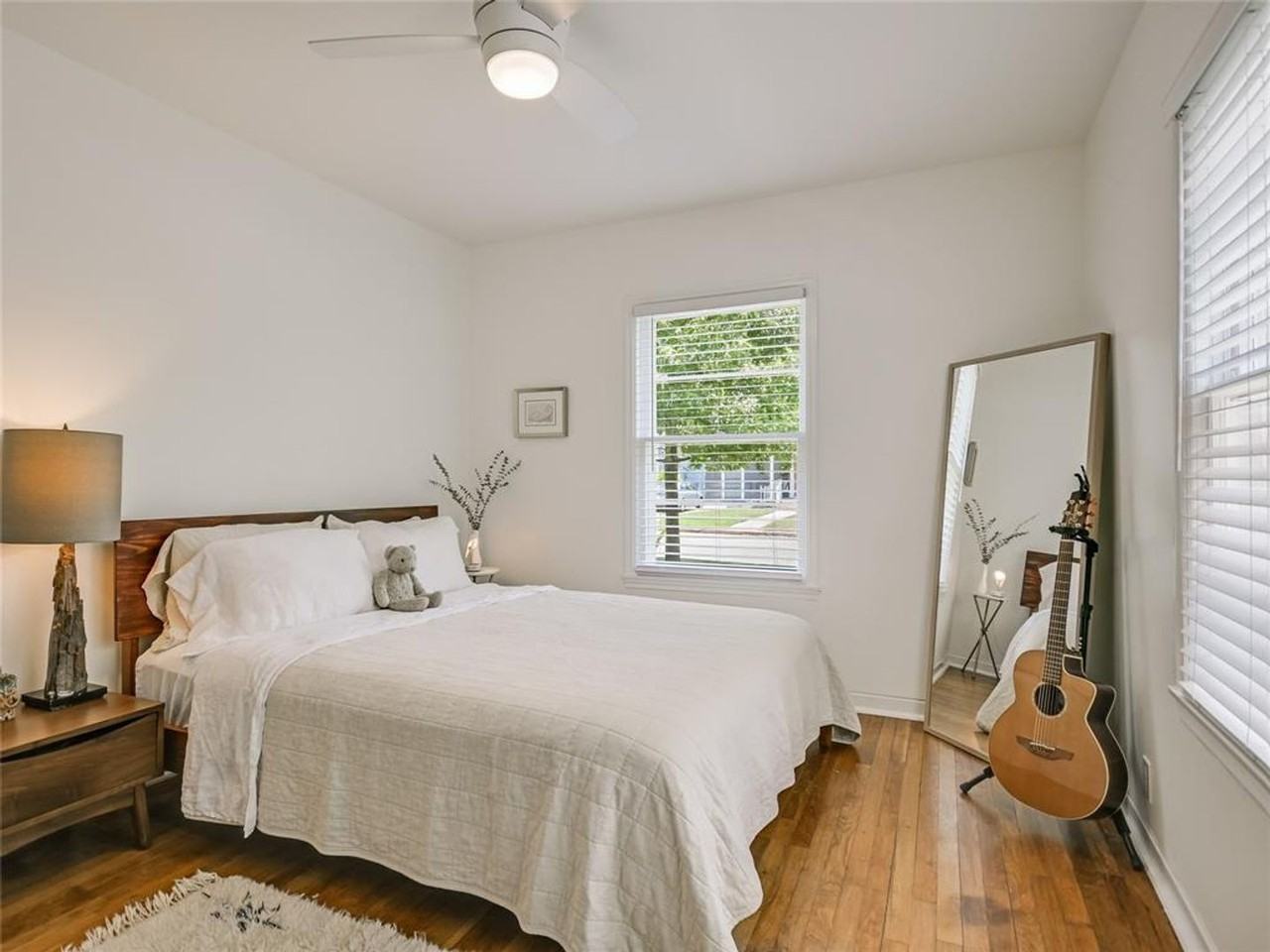 1021 Ellingson Ln - Photo 6 of 10