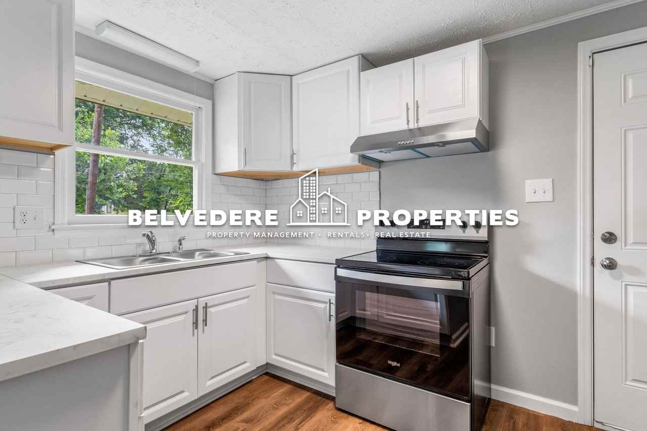 905 Bennett St - Photo 3 of 22