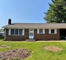 125 Stover St - Photo 1 of 1