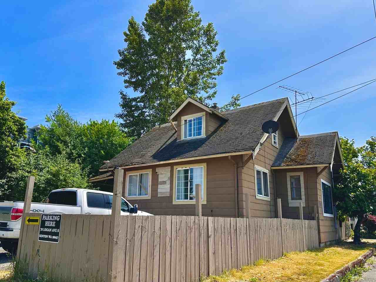 78 Logan Ave S - Photo 2 of 19