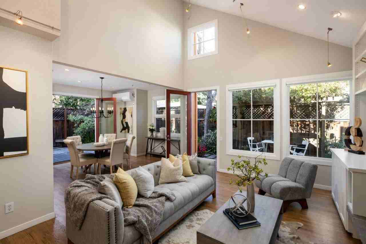 988 Menlo Ave - Photo 3 of 16