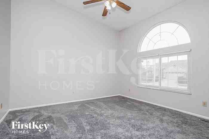 1007 Haltonia Dr - Photo 3 of 6