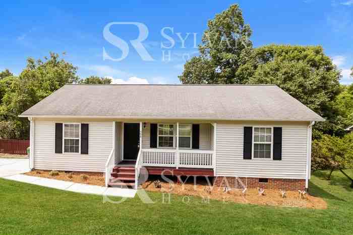 508 Three Oaks Dr - Photo 2 of 16