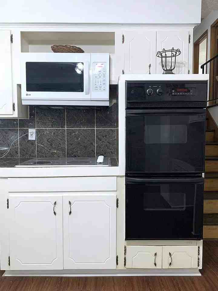 4519 E 110th Ter #NA - Photo 2 of 24
