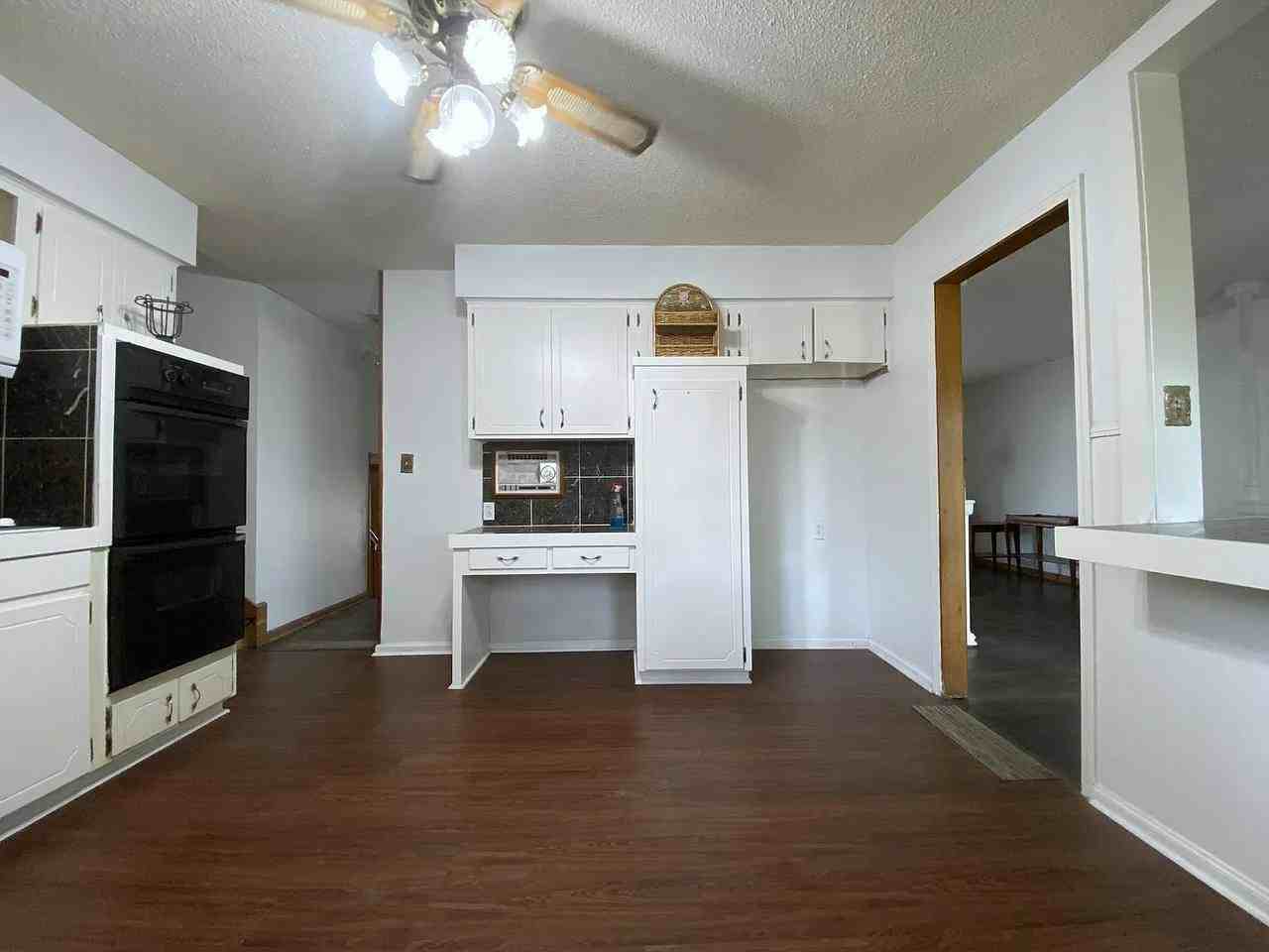 4519 E 110th Ter #NA - Photo 3 of 24
