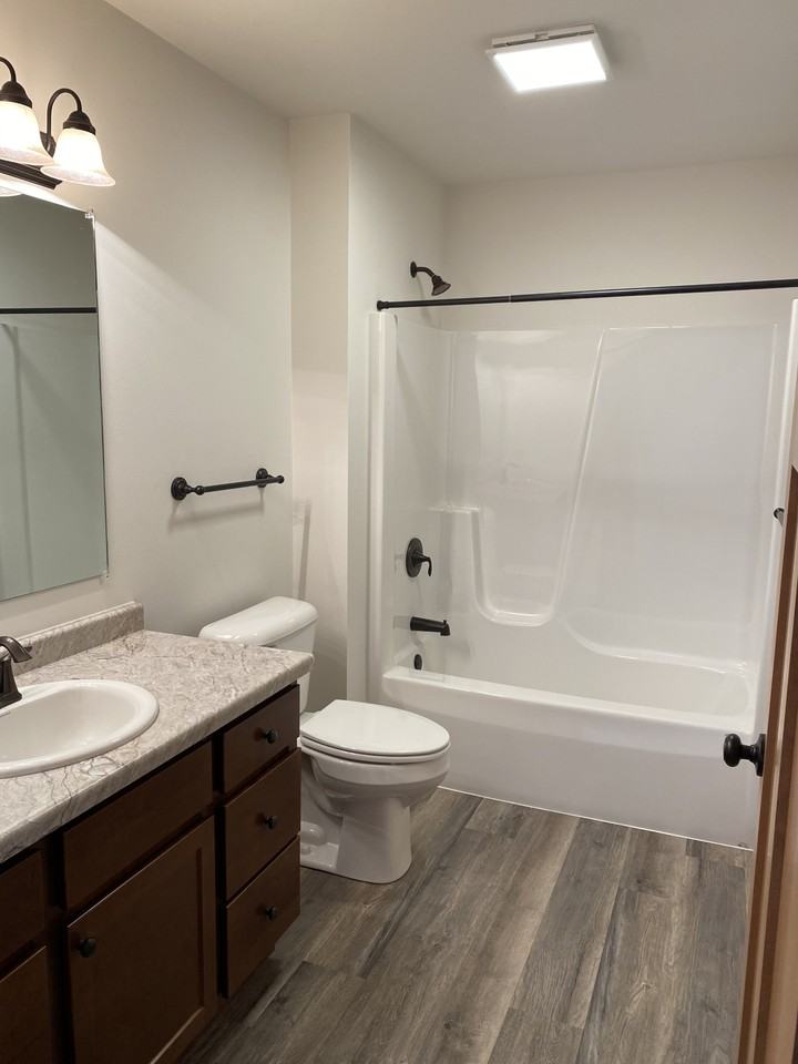 619 Spruce Ln #16 - Photo 6 of 7