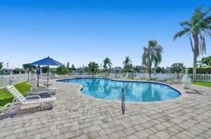 featured image of 5251 Sw 29th St #B