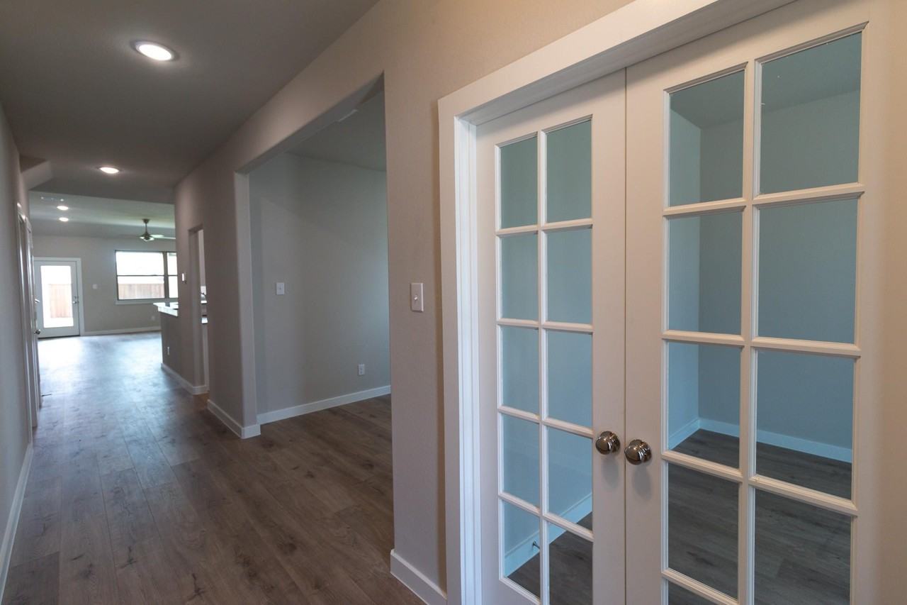 1140 Enchanted Rock Ln #NA - Photo 2 of 28