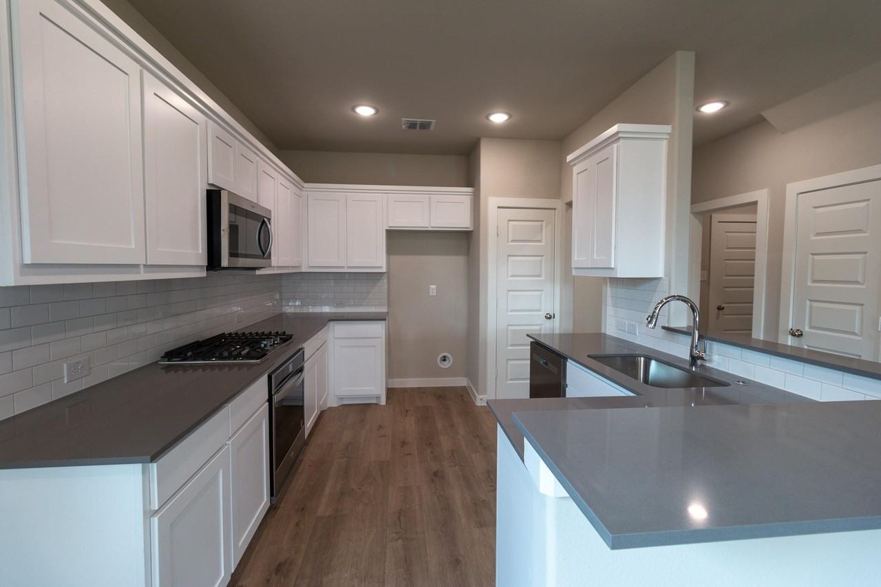 1140 Enchanted Rock Ln #NA - Photo 6 of 28