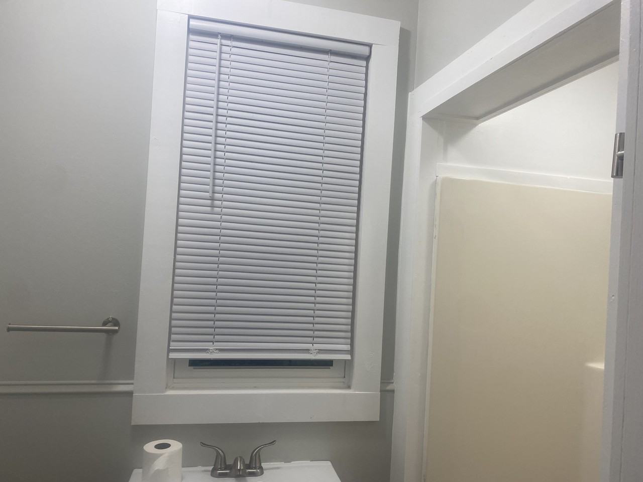 926 W Washington St #1 - Photo 7 of 13