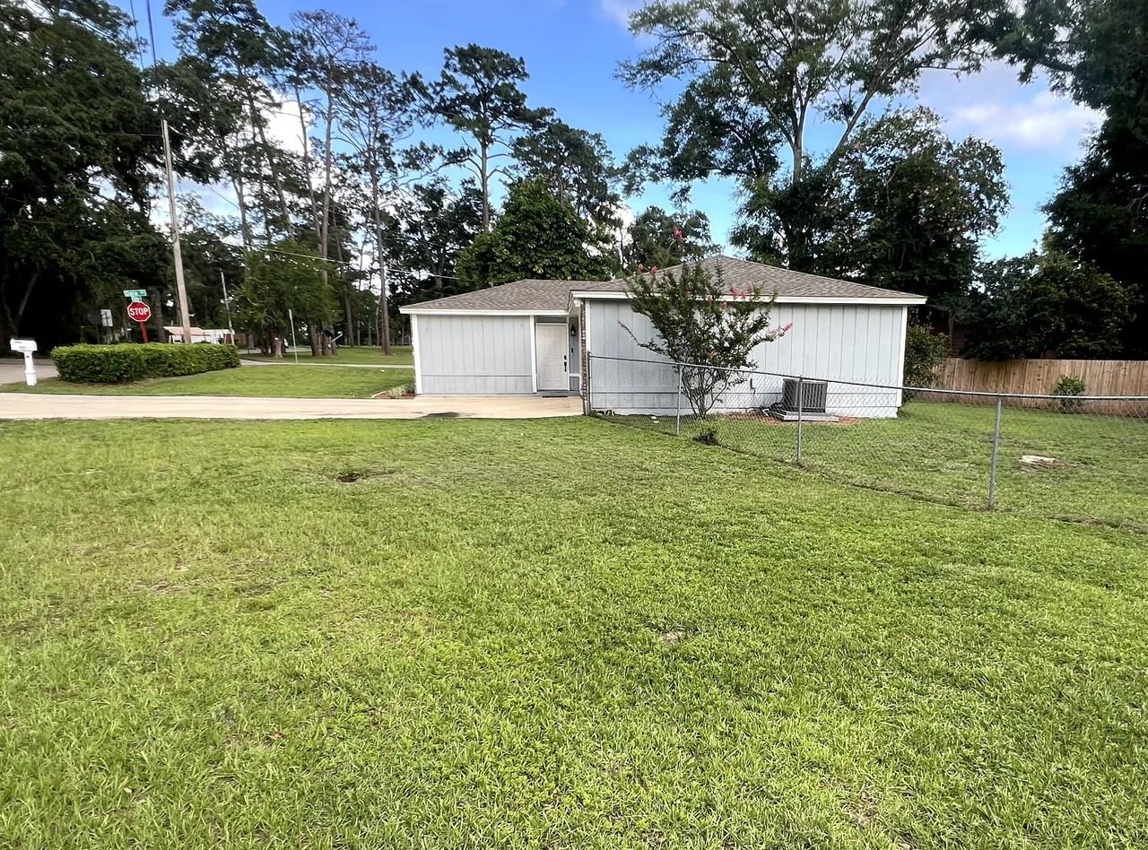 2805 Villamore Ave #NA - Photo 2 of 15
