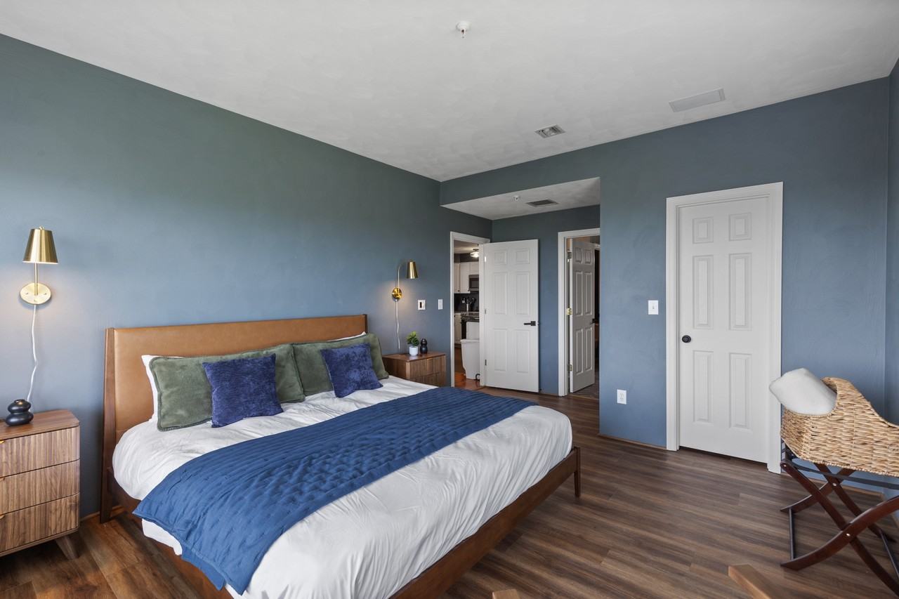 8120 Stonegate Dr #8120 - Photo 2 of 50