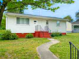 featured image of 1107 W Augusta Ave #NA