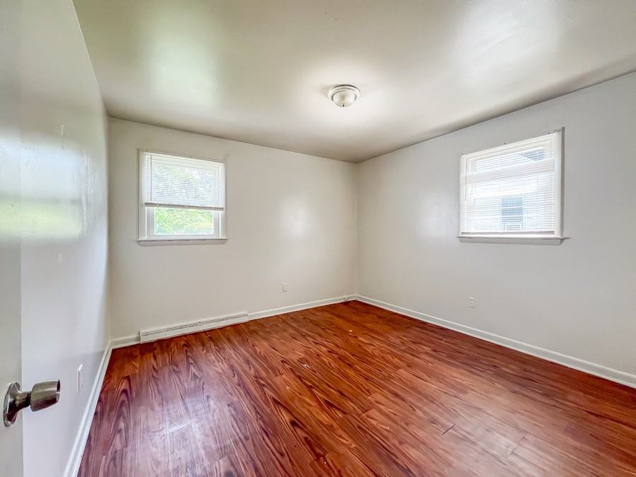 1107 W Augusta Ave #NA - Photo 5 of 11