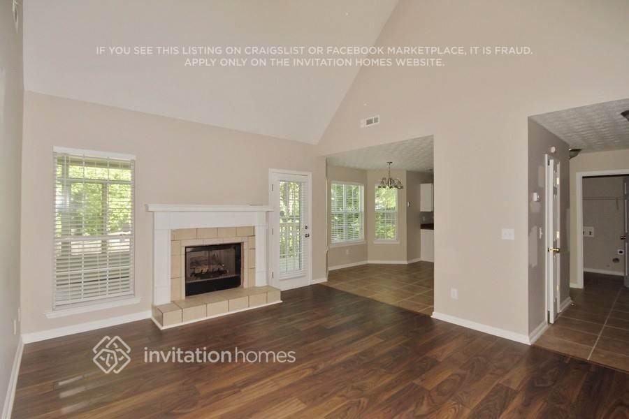 1213 Dressage Rdg Ne - Photo 5 of 17