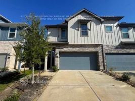 featured image of 4027 Champlain Way