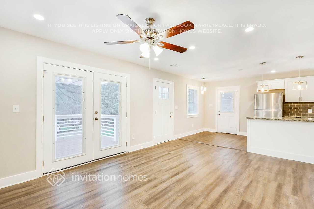 2121 Nichols Ln - Photo 4 of 21