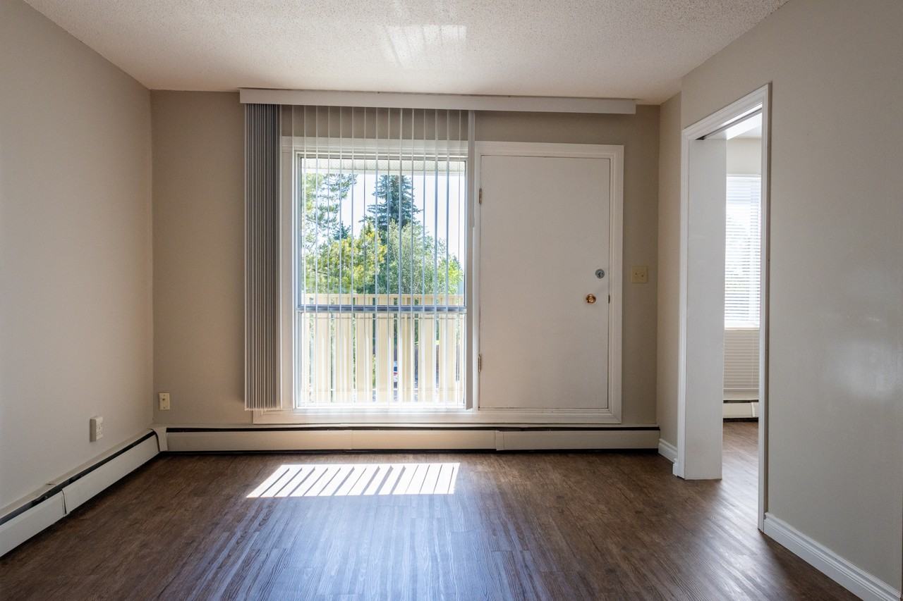 Maple Leaf Court - Photo 2 of 21