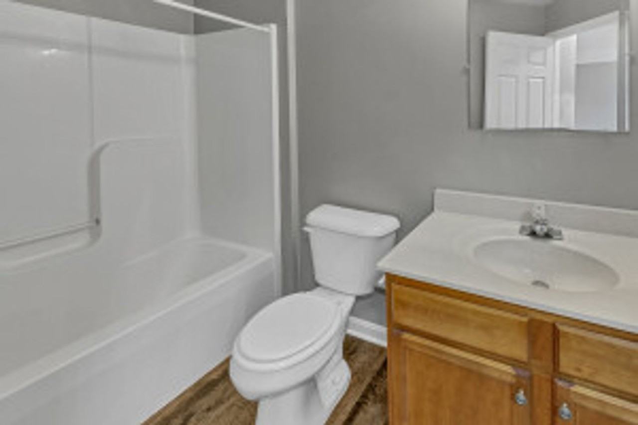 301 Dorchester Ave - Photo 6 of 7