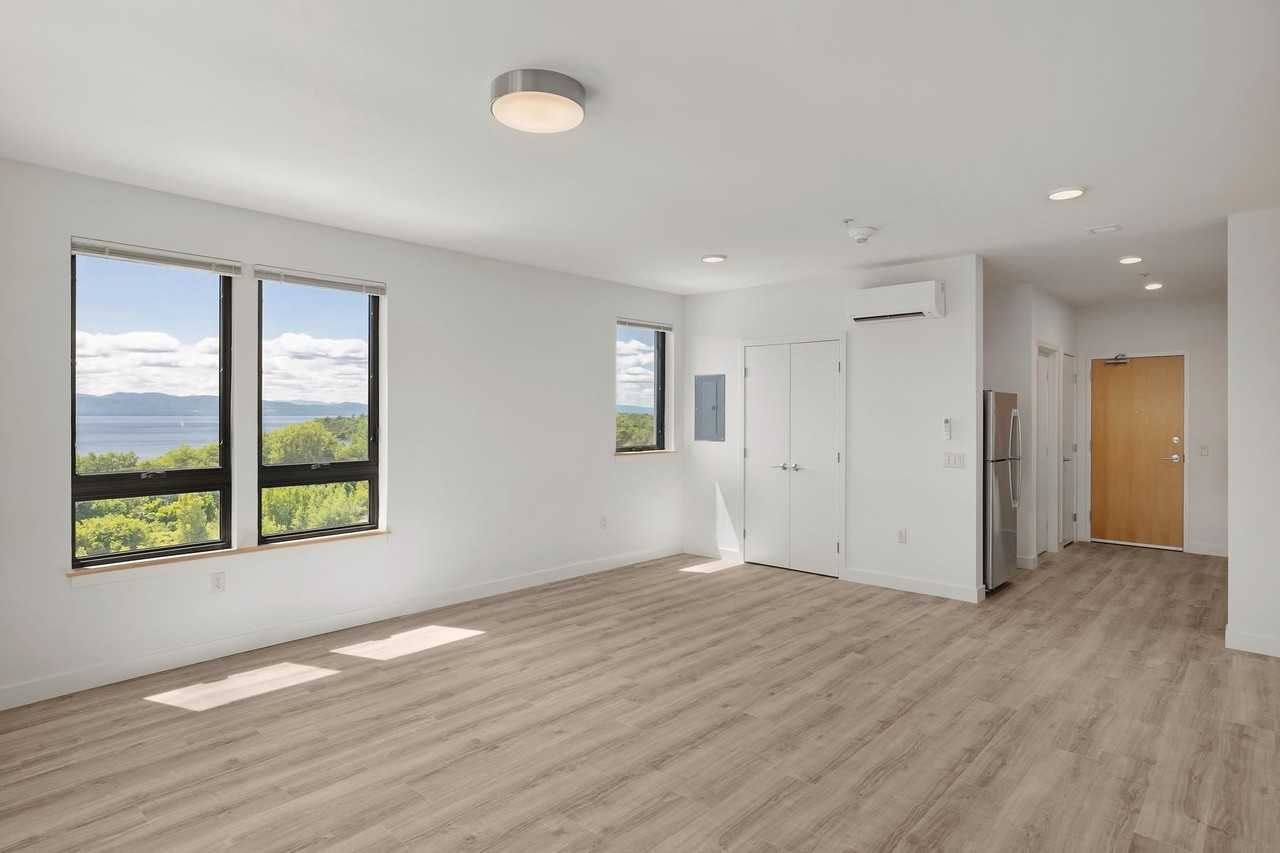 70 Cambrian Way - Photo 7 of 17