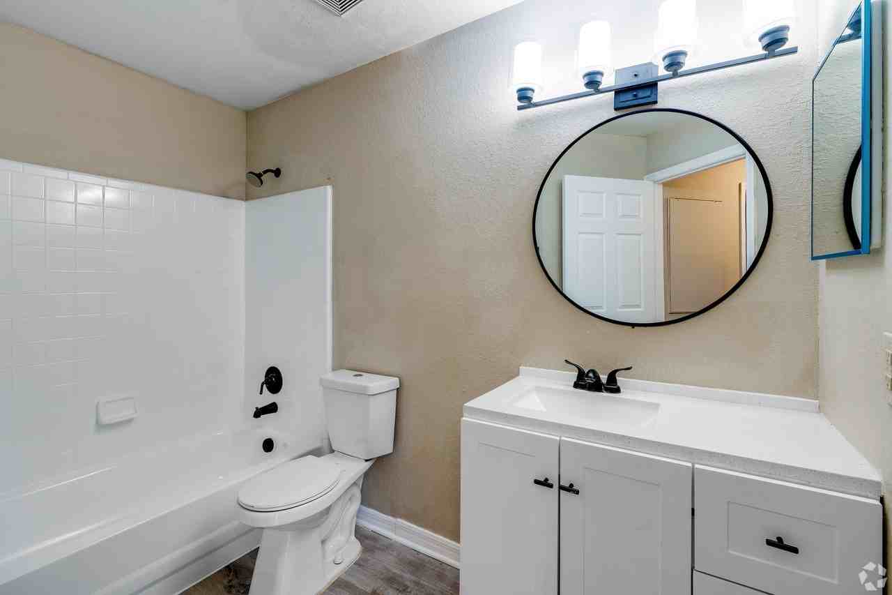 Laguna Place Apartments - Photo 7 of 50