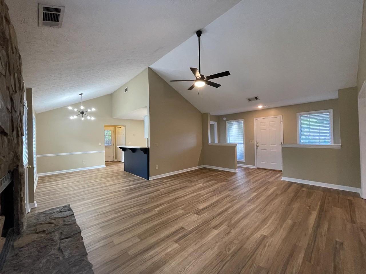 32 Mill Creek Dr - Photo 4 of 11