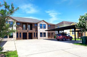 featured image of 1402 West Kiwi Avenue