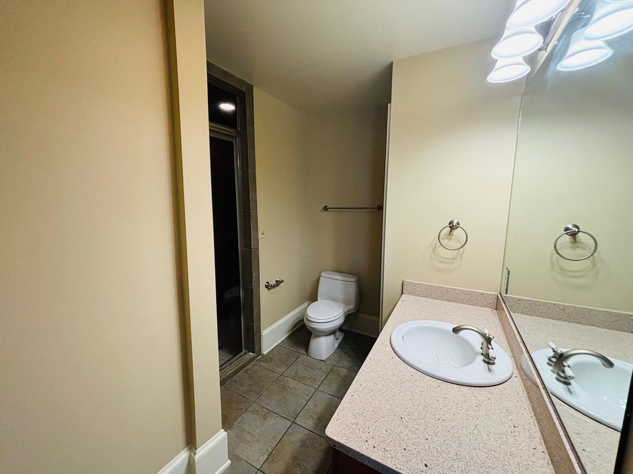 115 College Ave - Photo 5 of 15